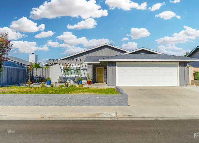 Property at 404 McKinley St, Taft, CA 93268, 4 beds, 2 baths