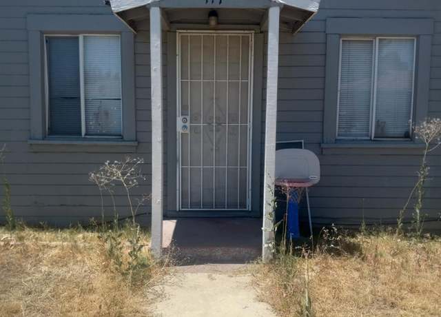 Property at 117 Harris Dr, Bakersfield, CA 93308, 3 beds, 2 baths