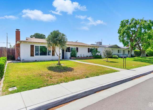 Property at 2700 Hallisey St, Bakersfield, CA 93309, 3 beds, 2 baths