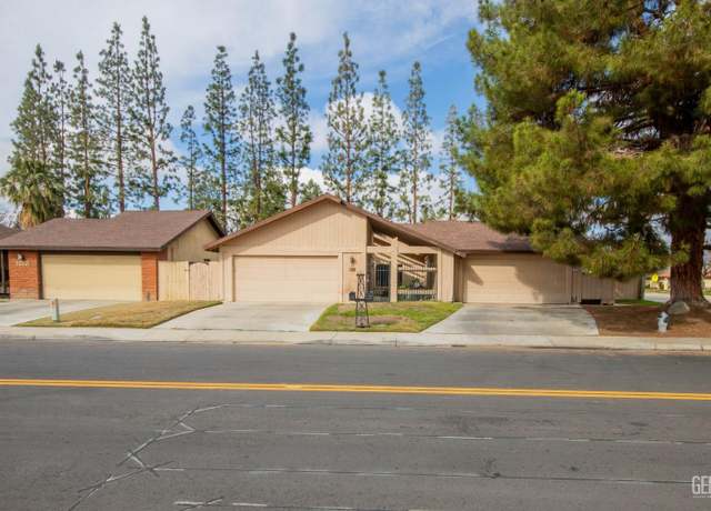 Property at 2103 Manning St, Bakersfield, CA 93309, 3 beds, 2 baths
