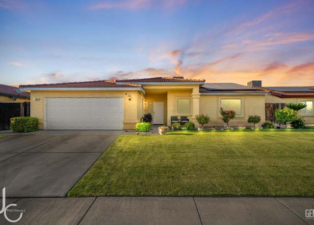 Property at 5306 El Palacio Dr, Bakersfield, CA 93307, 3 beds, 2 baths