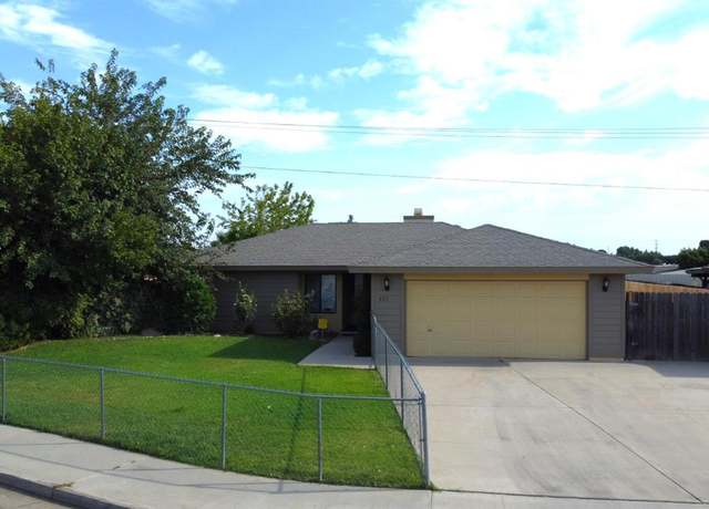 Property at 453 E Warren Ave, Bakersfield, CA 93308, 3 beds, 2 baths