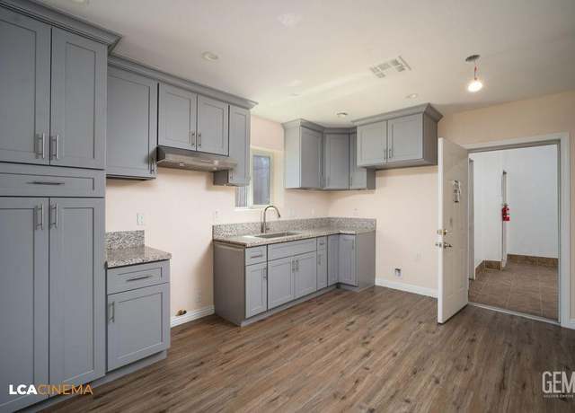 Property at 428 Center St Unit A, Taft, CA 93268