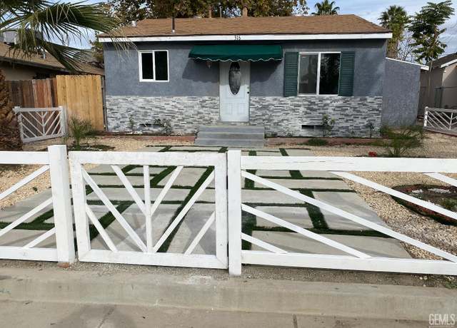 Property at 316 Knotts St, Bakersfield, CA 93305, 3 beds, 1.5 baths