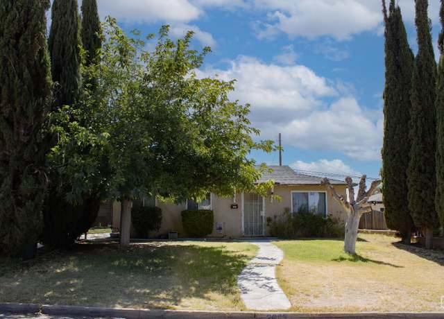 Property at 2613 Anza St, Bakersfield, CA 93305, 4 beds, 1.75 baths