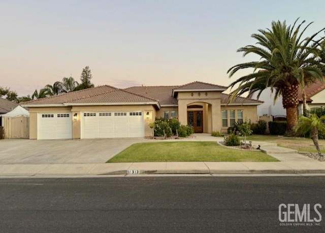 Property at 11313 Andretti Ave, Bakersfield, CA 93312, 3 beds, 2.5 baths