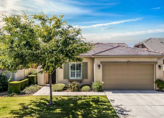 Property at 9803 Petersburg Pl, Bakersfield, CA 93306, 2 beds, 2 baths