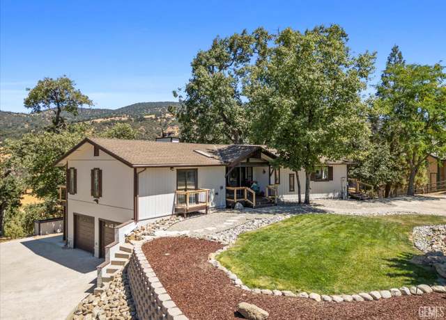 Property at 24840 Arrow Ct, Tehachapi, CA 93561, 4 beds, 2.5 baths