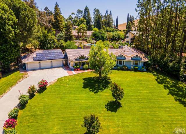 Property at 12425 Cattle King Dr, Bakersfield, CA 93306, 3 beds, 3 baths