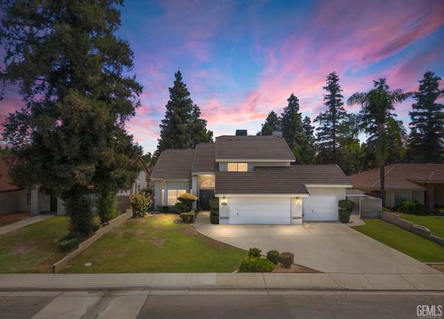 Property at 7421 Feather River Dr, Bakersfield, CA 93308, 3 beds, 2.5 baths