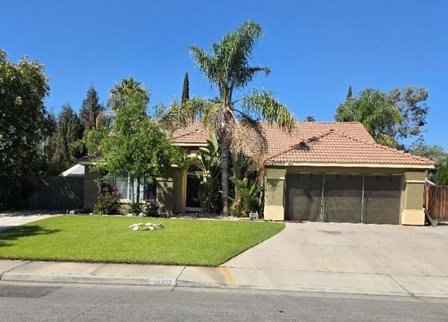Property at 10302 Willow Bend Ct, Bakersfield, CA 93312, 3 beds, 2 baths