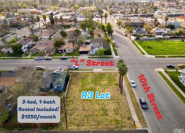Property at 920 L St, Bakersfield, CA 93304, 3 beds, 1 bath