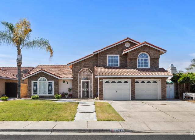 Property at 1914 Hummingbird Ave, Delano, CA 93215, 4 beds, 3 baths
