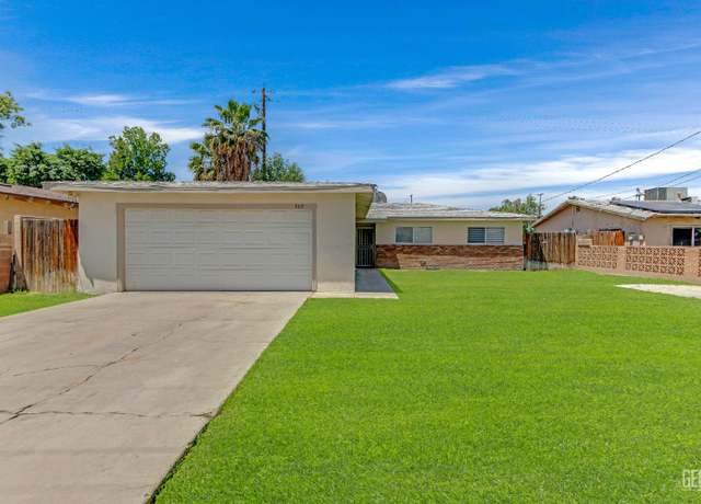 Property at 5117 Centaur St, Bakersfield, CA 93304, 3 beds, 1.75 baths