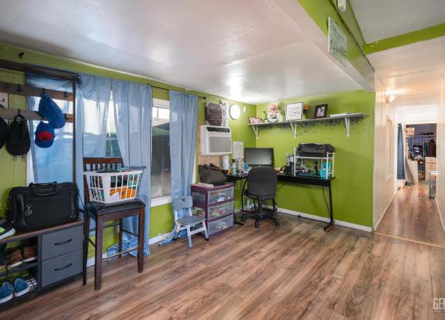 Property at 4103 Pioneer Dr #21, Bakersfield, CA 93306, 2 beds, 1 bath