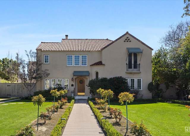 Property at 2721 18th St, Bakersfield, CA 93301, 3 beds, 2.5 baths
