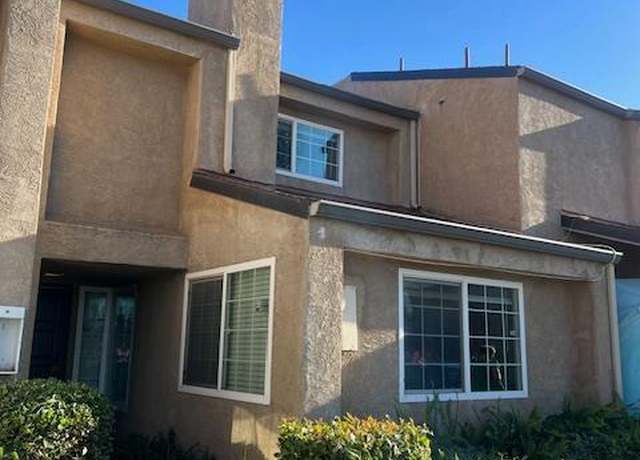 Property at 3600 O St #25, Bakersfield, CA 93301, 3 beds, 2 baths