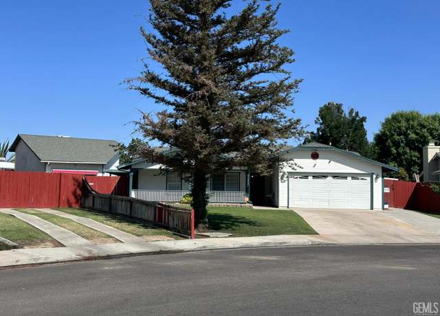 Property at 4049 Liz Dr, Bakersfield, CA 93312, 3 beds, 2 baths