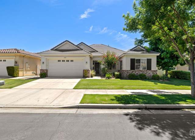 Property at 11901 Kimelford Dr, Bakersfield, CA 93312, 2 beds, 2 baths