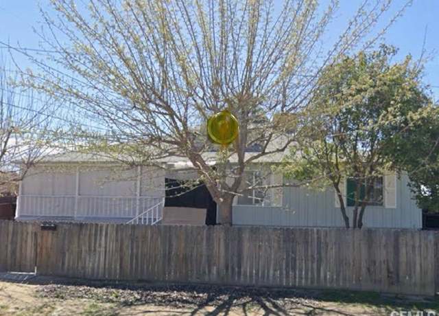 Property at 707 Buena Vista St, Taft, CA 93268, 4 beds, 2 baths
