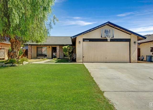 Property at 3304 Charlotte St, Bakersfield, CA 93313, 4 beds, 2 baths
