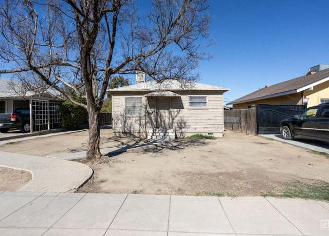 Property at 1814 3rd St, Bakersfield, CA 93304, 3 beds, 3 baths