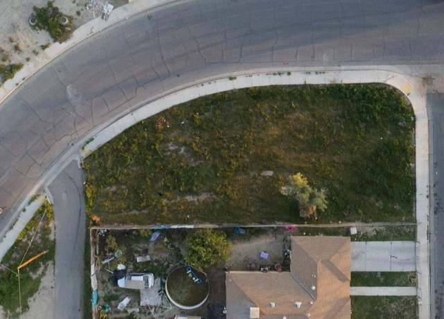 Property at 101 Clifton St, Bakersfield, CA 93307