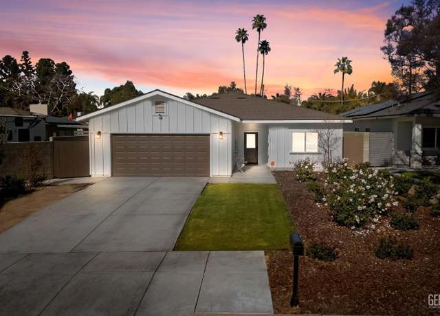 Property at 308 Acacia Ave, Bakersfield, CA 93305, 4 beds, 3 baths