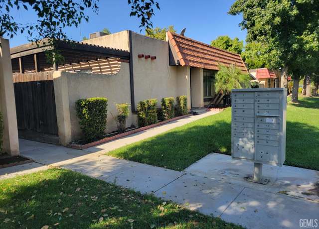 Property at 3609 Sampson Ct Unit B, Bakersfield, CA 93309, 2 beds, 1.5 baths