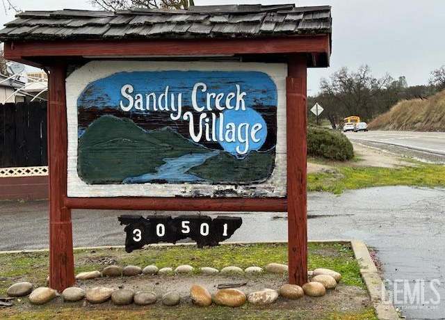 Property at 30501 Auberry Rd, CA 93022, 45 baths