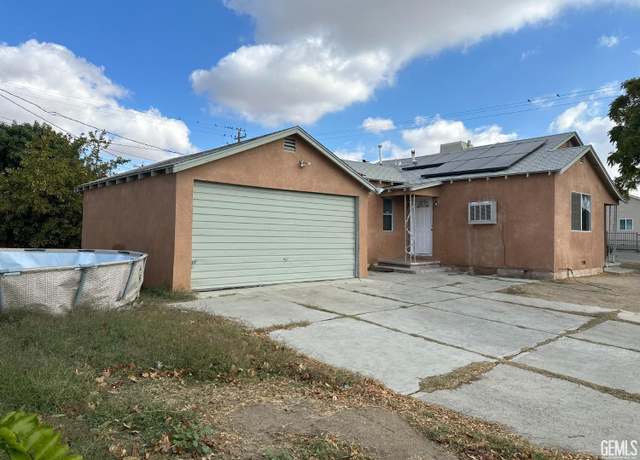 Property at 1530 Quincy St, Bakersfield, CA 93305, 2 beds, 1 bath