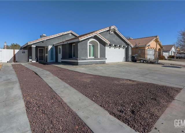 Property at 1623 E Kettering St, Lancaster, CA 93535, 3 beds, 1.75 baths