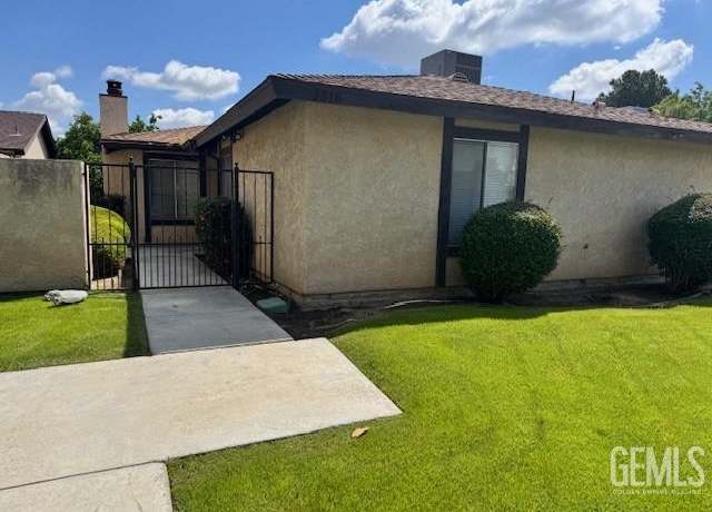 Property at 3316 S Half Moon Dr, Bakersfield, CA 93309, 3 beds, 2 baths