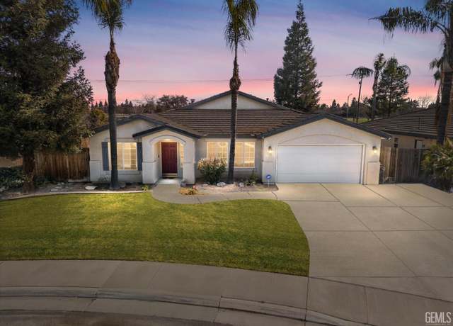 Property at 7310 Cafe Rouge Dr, Bakersfield, CA 93312, 3 beds, 2 baths