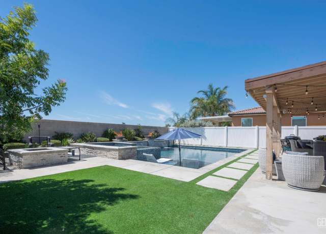 Property at 219 White Alder Dr, Bakersfield, CA 93314, 5 beds, 3 baths