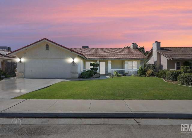 Property at 633 Sun Rose Ave, Bakersfield, CA 93308, 4 beds, 2 baths