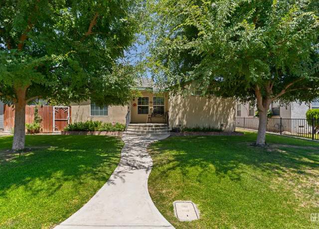 Property at 318 Cypress St, Bakersfield, CA 93304, 3 beds, 1.75 baths