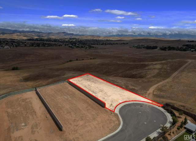 Property at 6703 Aquamarine Dr, Bakersfield, CA 93306