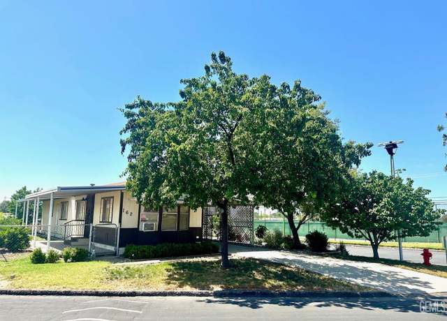 Property at 162 Love Ln, Bakersfield, CA 93308, 2 beds, 1 bath