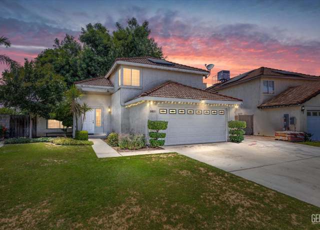 Property at 5821 Willowcrest St, Bakersfield, CA 93313, 3 beds, 2.5 baths