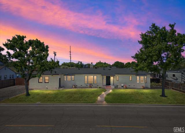 Property at 1812 McKinley Ave, Hanford, CA 93230, 4 beds, 2 baths