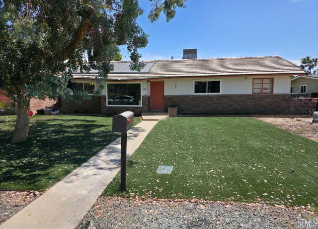 Property at 1005 Radcliffe Ave, Bakersfield, CA 93305, 3 beds, 2 baths