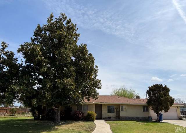 Property at 2710 Maher Way, Bakersfield, CA 93312, 3 beds, 2.5 baths