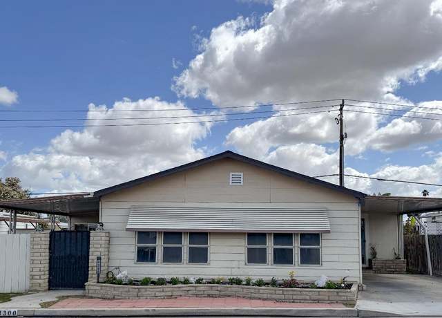 Property at 4300 Prince St, Bakersfield, CA 93301, 2 beds, 2 baths