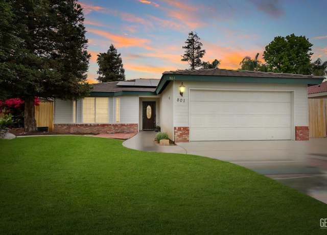 Property at 801 Crown Pointe Dr, Bakersfield, CA 93312, 3 beds, 2 baths