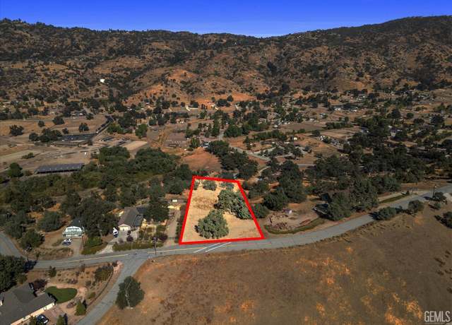 Property at 26981 Oakflat Dr, Tehachapi, CA 93561