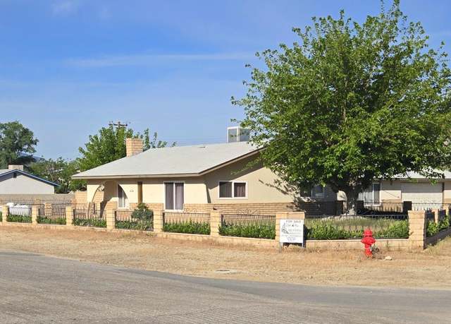 Property at 2725 Flower St, Lake Isabella, CA 93240, 2 beds, 2 baths