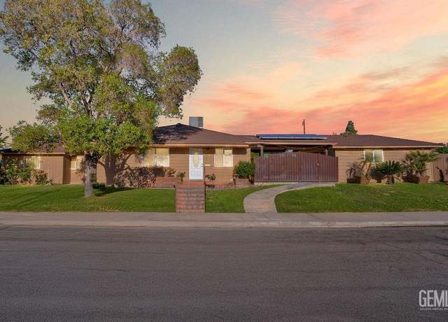 Property at 1025 Standard St, Taft, CA 93268, 3 beds, 2 baths