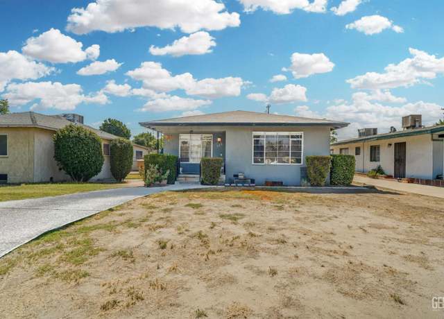 Property at 723 Houchin Rd, Bakersfield, CA 93304, 3 beds, 2.75 baths