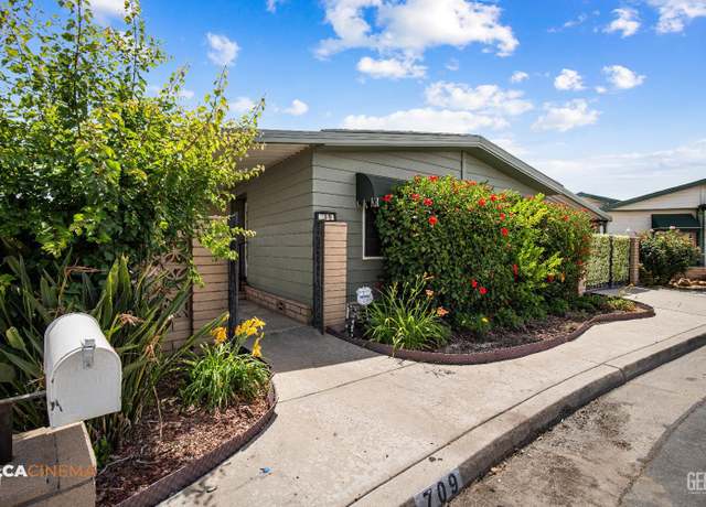Property at 709 Underwood Ct, Bakersfield, CA 93301, 2 beds, 2 baths